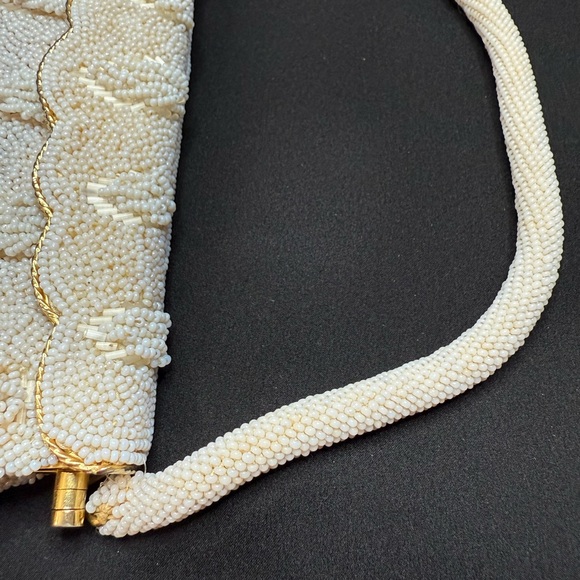 Vintage White Beaded Evening Bag Ivory Seed Bead Leaf Pattern Purse - Picture 6 of 7